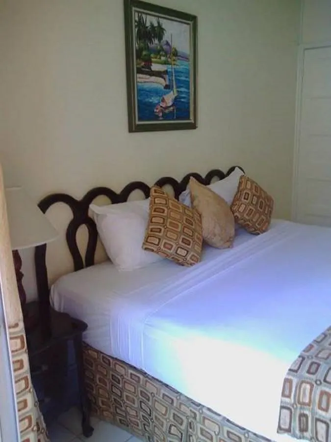***  Foote Prints On The Sands Hotel Negril Jamaica