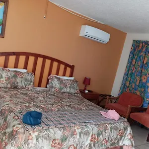 https://point-village-negril-jamaica.hotelsnegriljamaica.com